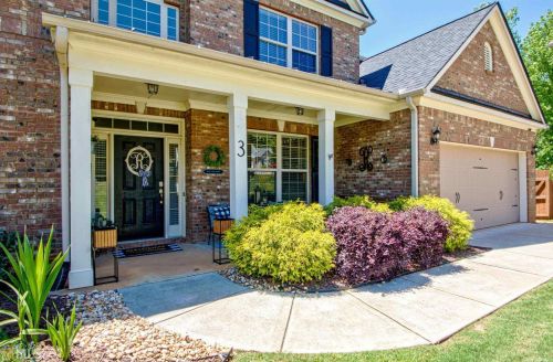 3 Rockridge Dr, Newnan, GA 30265-6042