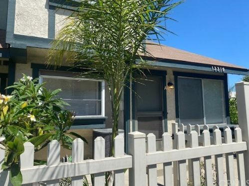 13319 Meyer Rd, Whittier, CA 90605-3547