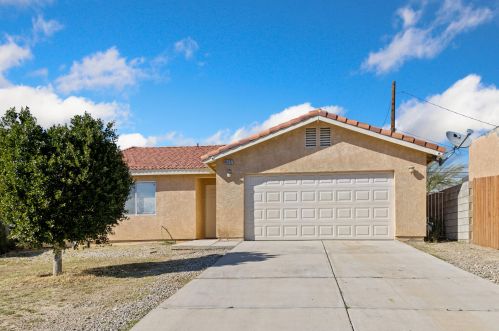 66222 2nd St, Desert Hot Springs, CA 92240-3645
