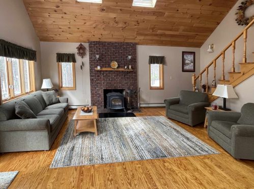 27 Birchwood Farm Rd, Freedom, NH 03836-4604