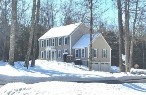 96 Highland Ridge Rd, Barrington, NH 03825-5012