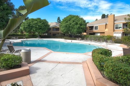 6 Rice Aisle, Irvine CA 92612-4120 exterior