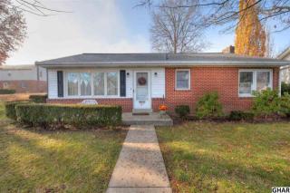 303 Fox St, Harrisburg, PA 17109-3818