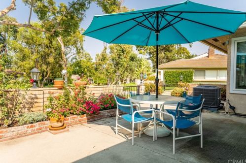 5281 Thorn Tree Ln, Irvine CA  92612-2346 exterior