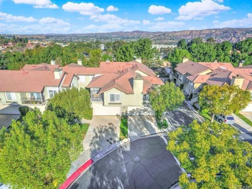 571 Glenhurst Dr, Anaheim CA  92808-1927 exterior