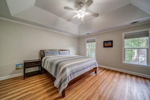 10 Frst Rdg Ct, Atlanta GA  30350-1802 exterior