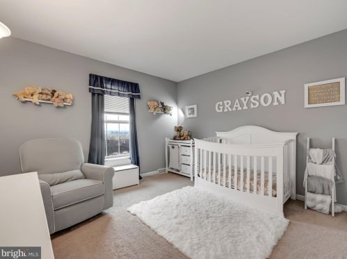 162 Eagle Dr, Ephrata PA 17522-8772 exterior