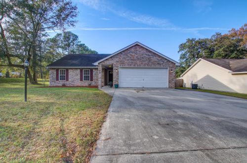 102 Tall Pines Rd, Ladson, SC 29456-3185