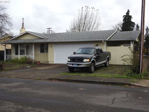 32 Shady Loop, Springfield, OR 97477-2101