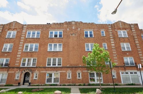 4674 Manor Ave, Chicago, IL 60625-3776