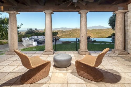 74 Golden Eagle, Irvine CA  92603-0309 exterior