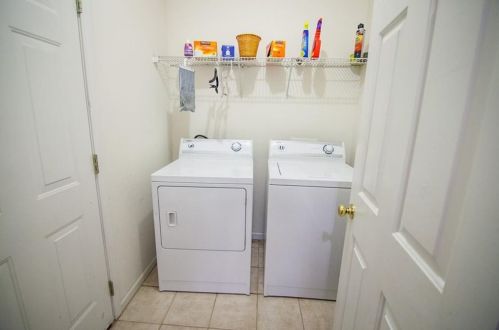 2865 Fairburn Cir, Atlanta GA  30331-6000 exterior
