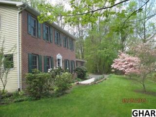 19 Ashmar Dr, Duncannon, PA 17020-9593