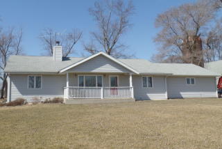 3720 Winnebago Rd, Pecatonica, IL 61063-9146