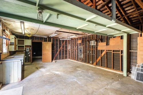 1191 Skyline Dr, Santa Ana CA 92705-3217 exterior