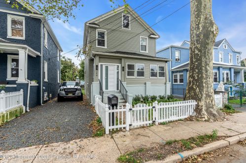 248 Leighton Ave, Tinton Falls, NJ 07701-1459