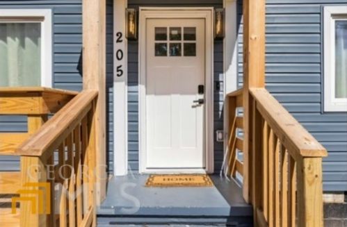 205 Maple St, Atlanta GA  30354-1205 exterior