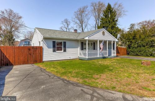 8380 Dunn Rd, Riviera Beach, MD 21122-4710