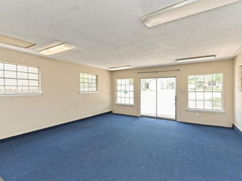 8903 Curlew Dr, Austin TX  78748-5129 exterior