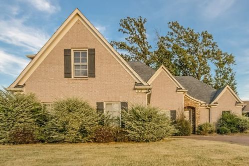 1432 Stable Run Dr, Cordova, TN 38016-6675