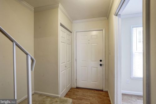 2414 Ansdel Ct, Herndon, VA 20191-3051
