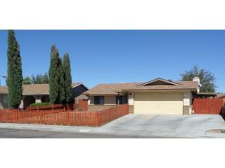 212 Broadway St, Ridgecrest, CA 93555-3956