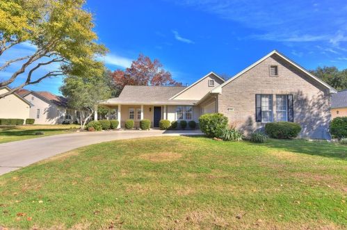 110 Crystal Springs Dr, Georgetown, TX 78633-4503