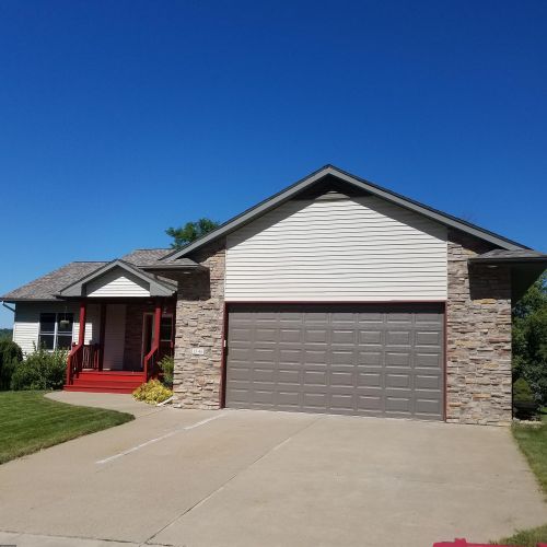 1546 Hill View Ct, Red Wing, MN 55066-4230