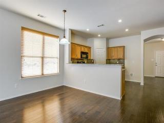 10729 Lipan Trl, Fort Worth TX  76108-6924 exterior