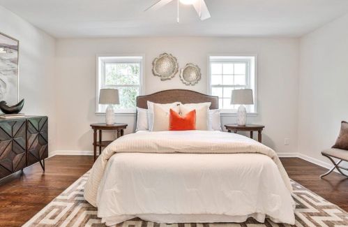 3911 Edenton Ct, Atlanta GA  30319-1883 exterior