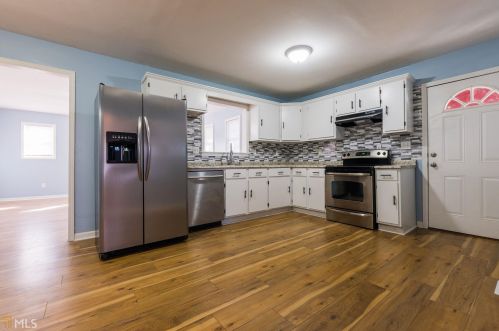 5205 Flemish Ct, Atlanta GA  30349-5210 exterior