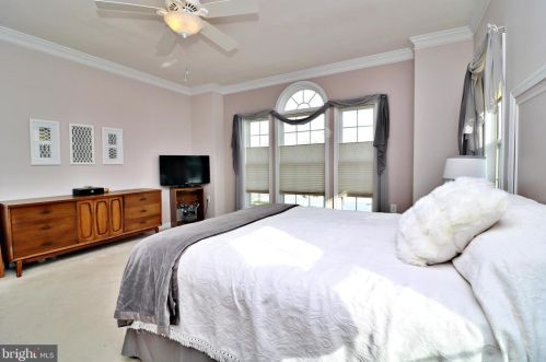 34 Colonel Miles Ct, Harpers Ferry WV 25425-3109 exterior