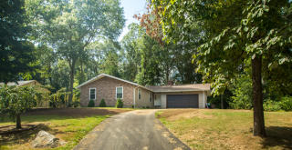 11 Ridge Rd, Niantic, CT 06357-1520