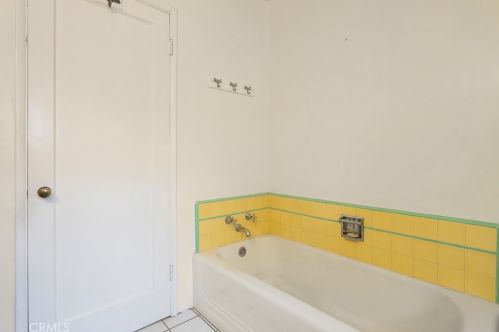 4150 Emerson St, Riverside CA  92506-2052 exterior