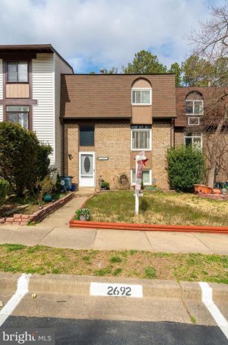 2692 Seville Cir, Woodbridge, VA 22192-3109