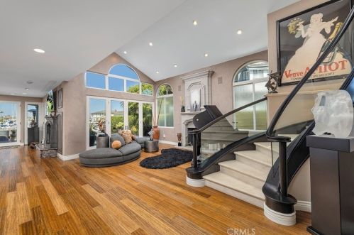 17022 Marinabay Dr, Huntington Beach, CA 92649-2918