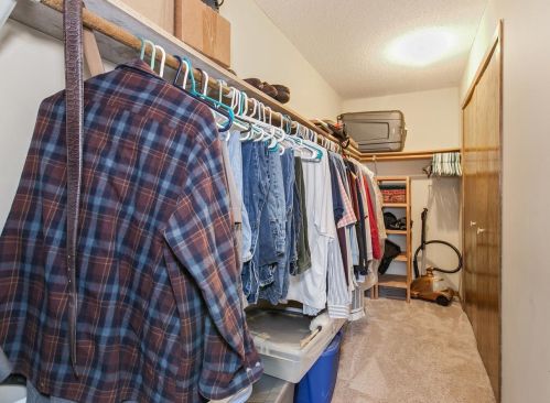 2463 Grenadier Ave, Saint Paul MN  55128-4319 exterior