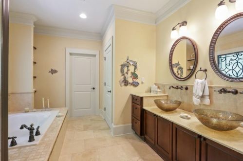 1130 Hancock Dr, Atlanta GA  30306-2514 exterior
