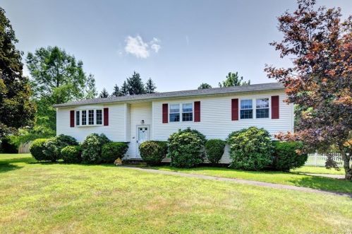 82 Harness Dr, Southington, CT 06489-1809