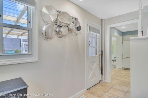 400 Parkview Ave, Tinton Falls NJ 07712-4732 exterior