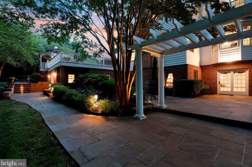 15173 Sapling Ridge Dr, Dayton, MD 21036-1260