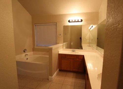 601 Coal Crk Dr, Midlothian TX  76063-4066 exterior