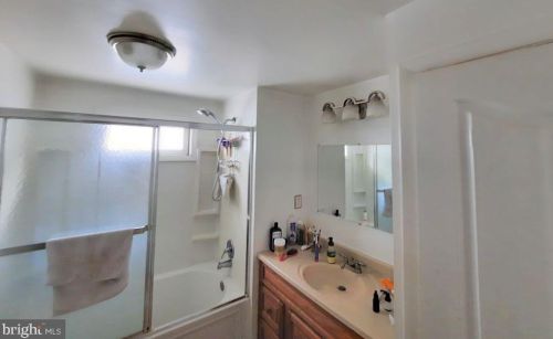 537 Baltimore St, Hanover PA 17331-3314 exterior