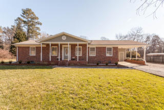 8231 Bells Lake Rd, Apex, NC 27539-8381
