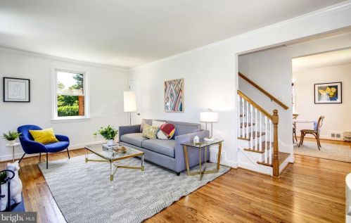 10015 Markham St, Silver Spring MD 20901-2233 exterior