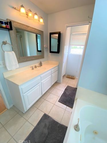 4661 Myra Ave, Cypress CA 90630-4334 exterior