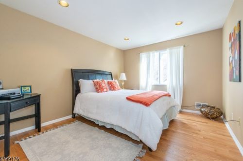 2 Brookview Cir, Dover NJ  07869-4636 exterior