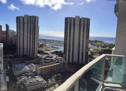 410 Atkinson Dr, Honolulu HI  96814-4730 exterior