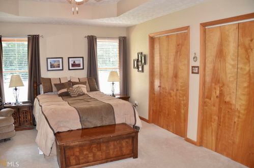 60 Brooks Dr, Stockbridge GA  30281-1855 exterior