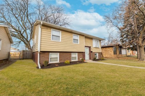 336 Madison Ave, Calumet City, IL 60409-1707